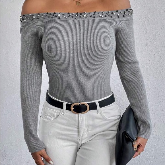 CBR Beaded Off Shoulder Sweater Size Large - Picture 10 of 10